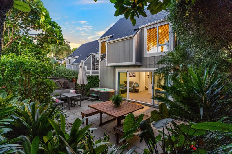 1/33 School Road, Kingsland, Auckland - Carousel 1