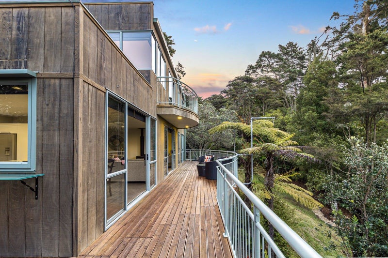 103 Takahe Road, Titirangi, Auckland - Carousel 1