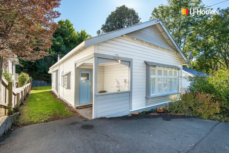 4 Hawthorn Avenue, Mornington, Dunedin - Carousel 1