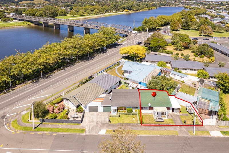 1A Sydney Place, Whanganui, Whanganui - Carousel 1