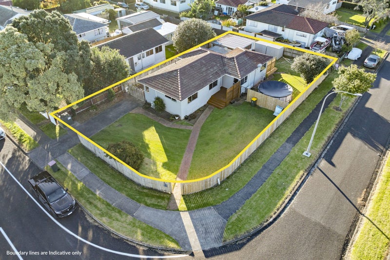 13 Gibbons Road, Weymouth, Auckland - Carousel 2