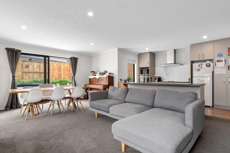 5 Mary Place, Pyes Pa, Tauranga - Carousel 2