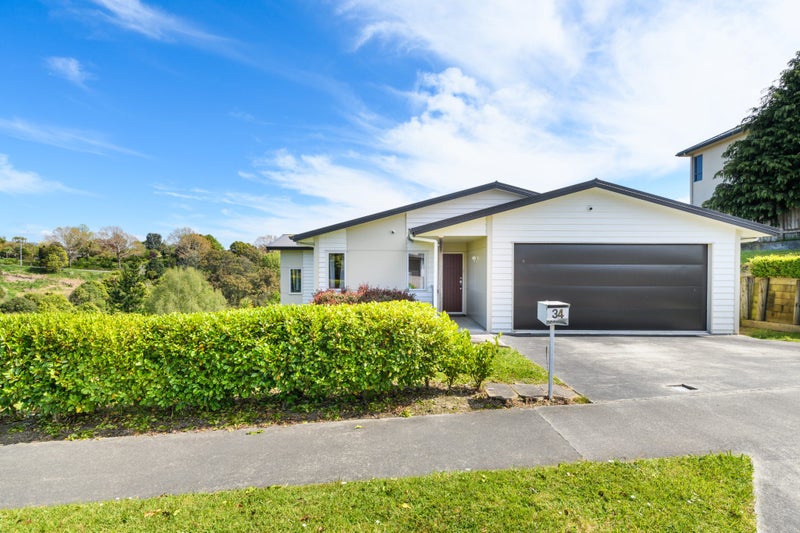 34 Ruapehu Drive, Fitzherbert, Palmerston North - Carousel 2