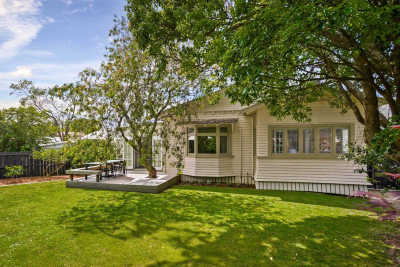 2A Gardner Avenue, New Lynn, Auckland - Carousel 1