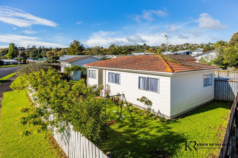 2/62 Redcrest Avenue, Red Hill, Papakura - Carousel 2