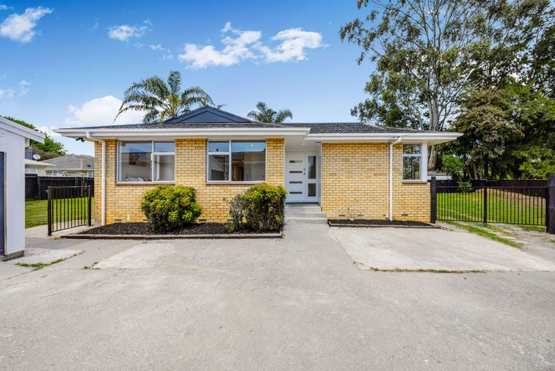 23 Eccles Place, Otara, Auckland - Carousel 1