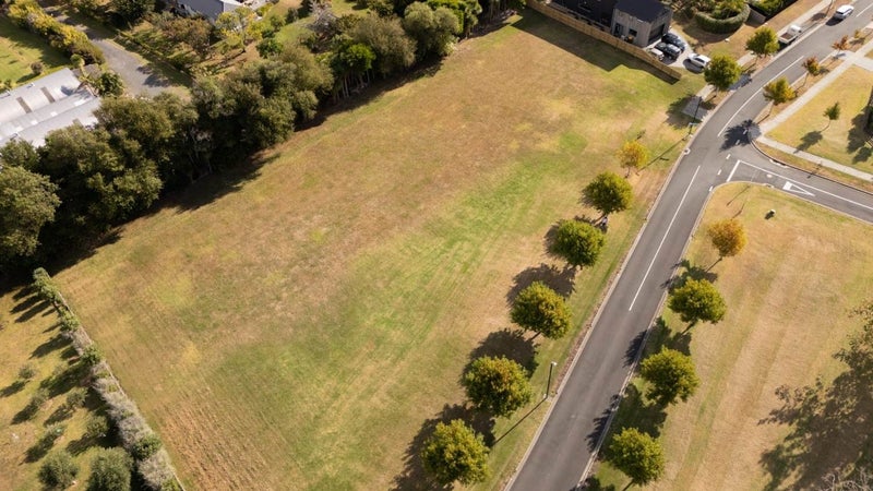 67 Sandpiper Avenue, Point Wells, Point Wells - Carousel 1