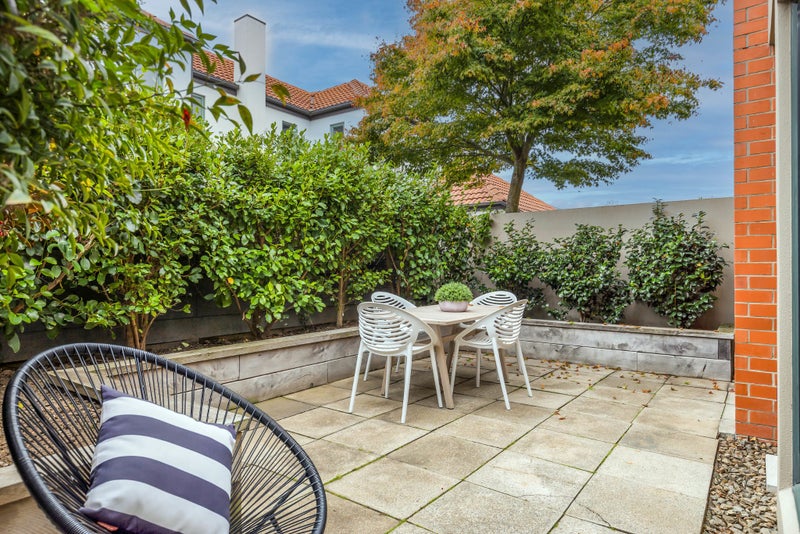 4/56 Hewitts Road, Merivale, Christchurch - Carousel 14