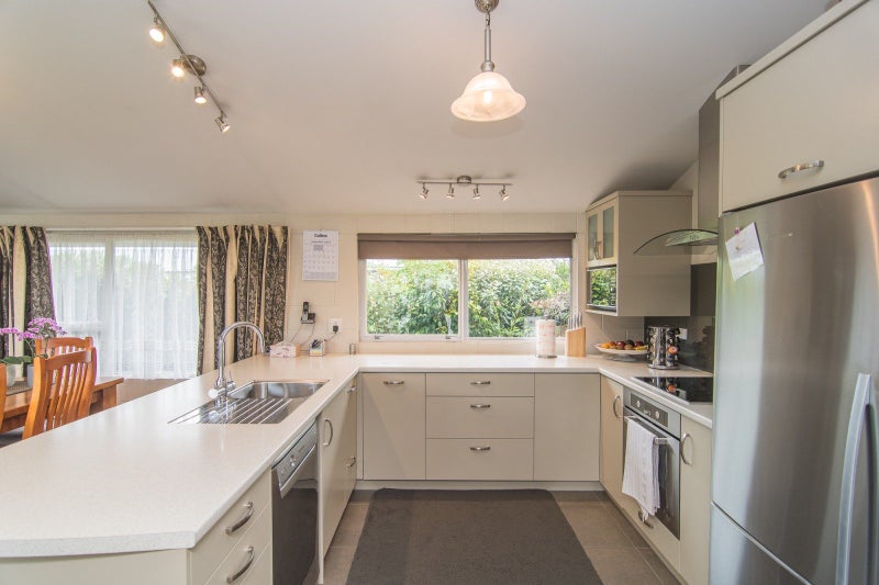 7 Lyall Terrace, Temuka - Carousel 2