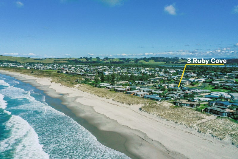 3 Ruby Cove, Omaha - Carousel 1