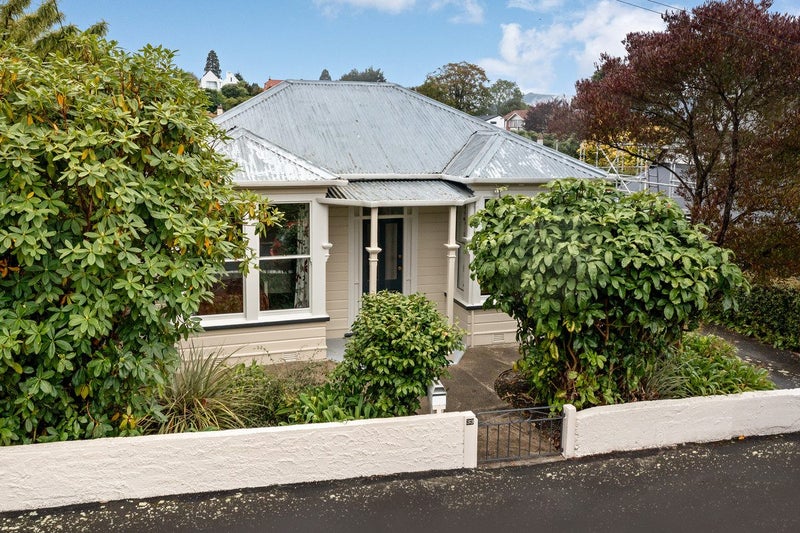 33 Pacific Street, Roslyn, Dunedin - Carousel 25
