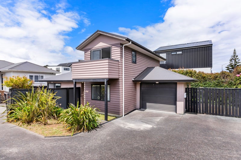55A Main Road, Titahi Bay, Porirua - Carousel 1