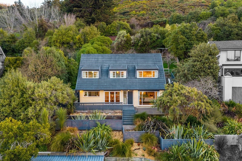 70 Landsdowne Terrace, Cashmere, Christchurch - Carousel 1