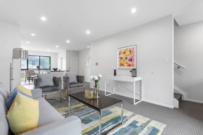 25/5 Perekia Street, Albany, Auckland - Carousel 2