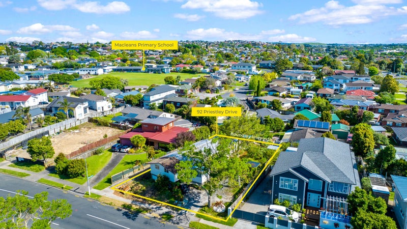 92 Priestley Drive, Bucklands Beach, Auckland - Carousel 2