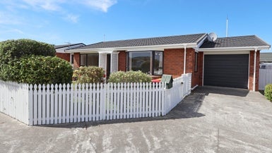 111 Regent Street, Heidelberg, Invercargill - Carousel 1