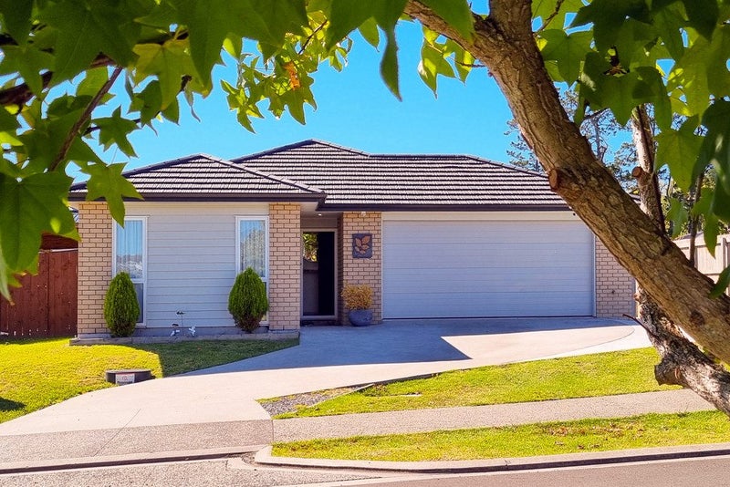 5 Minerva Avenue, Helensville, Helensville - Carousel 1