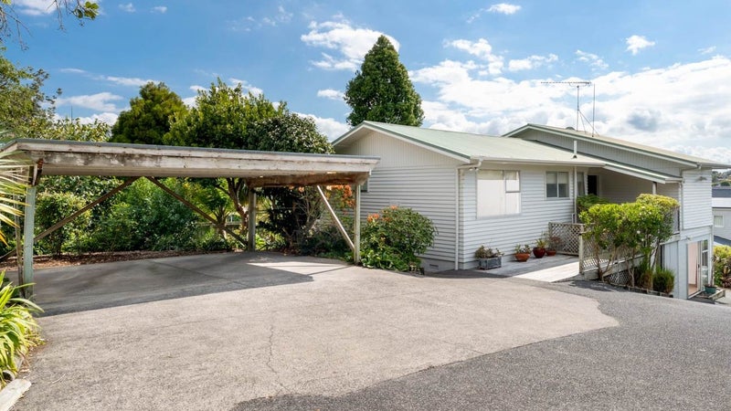 1/23 Holt Avenue, Torbay, Auckland - Carousel 1