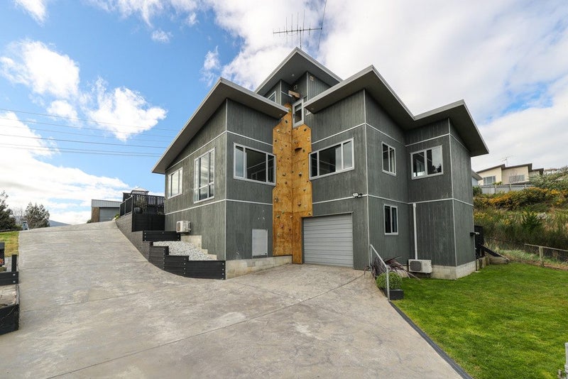 7 Ensor Street, Burnside, Dunedin - Carousel 1