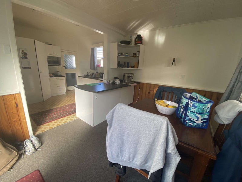 20 Dr Taylor Terrace, Johnsonville, Wellington - Carousel 11