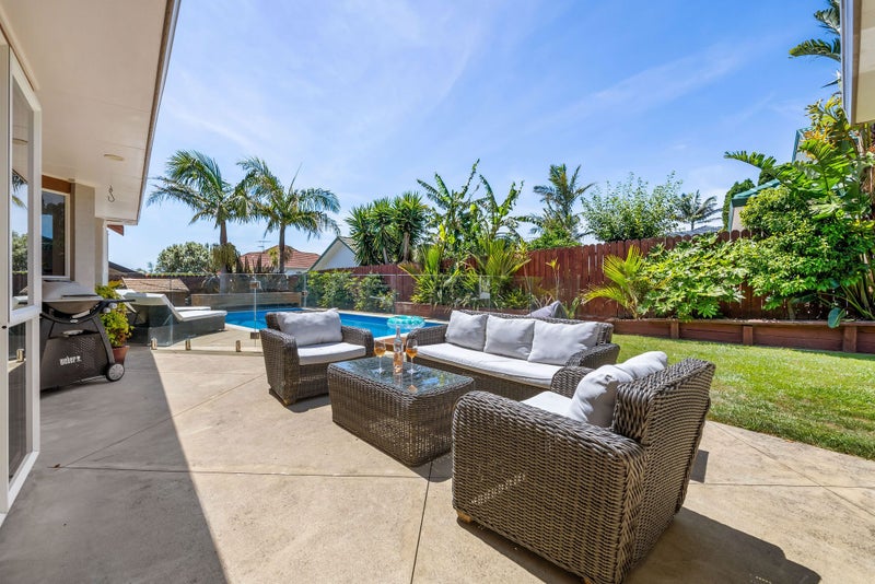 13 Balbriggan Rise, Dannemora, Auckland - Carousel 2