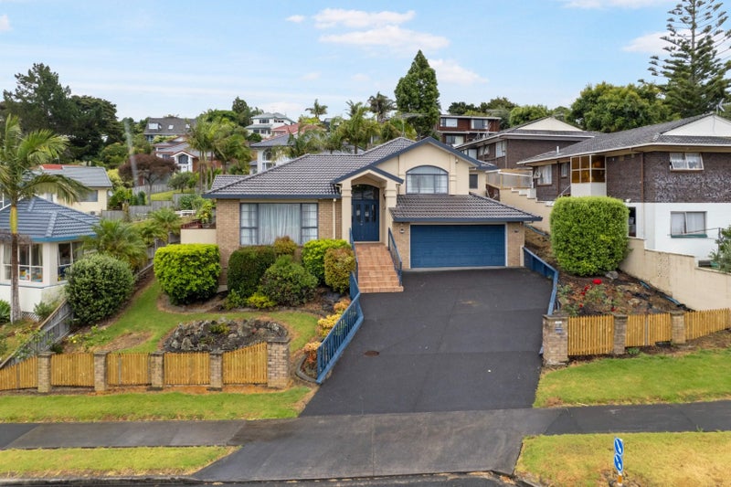 74 Velma Road, Hillcrest, Auckland - Carousel 1