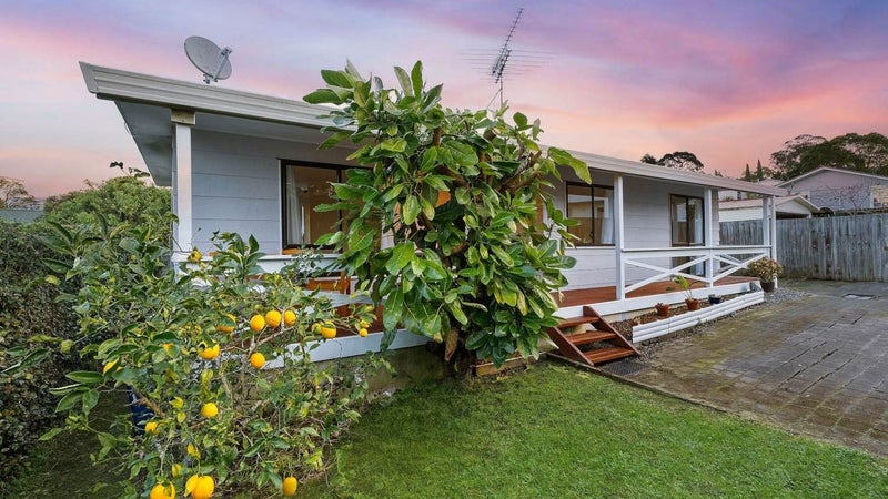 2/65 Weldene Avenue, Glenfield, Auckland - Carousel 1