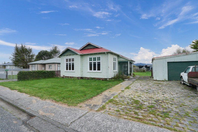 11 Clifden Highway, Tuatapere, Tuatapere - Carousel 1