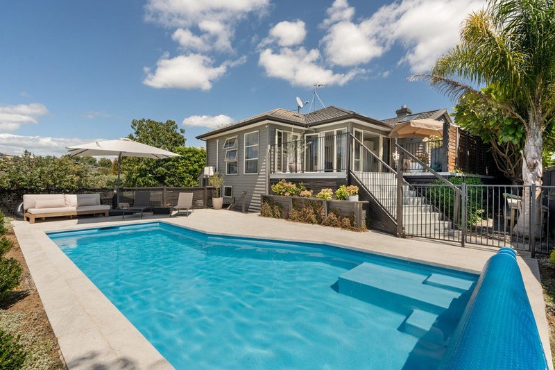 37 St Andrews Drive, Bethlehem, Tauranga - Carousel 1