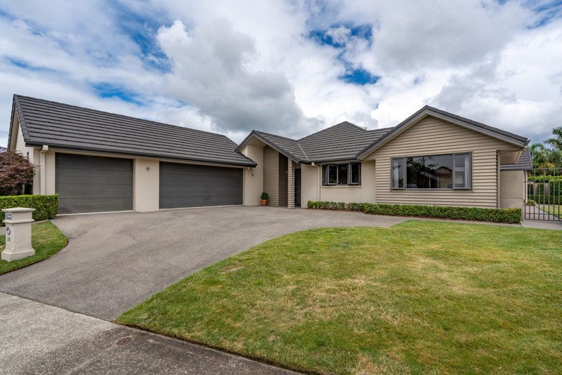 19 Oldfield Court, Huntington, Hamilton - Carousel 24