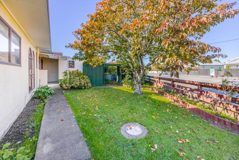 1 Waverley Street, Waipawa, Waipawa - Carousel 12