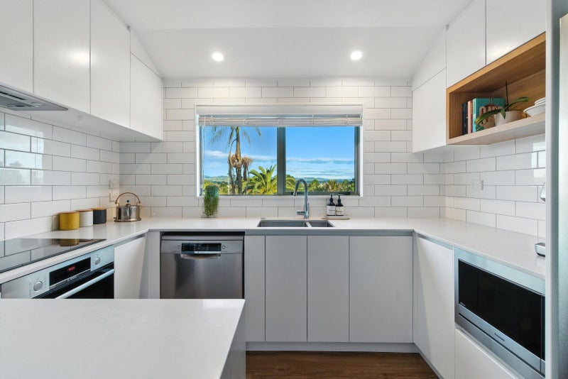 55 Bell Common Close, Bethlehem, Tauranga - Carousel 1