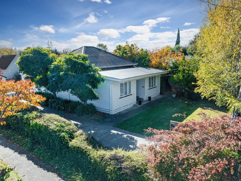 40 Te Aute Road, Havelock North, Havelock North - Carousel 1