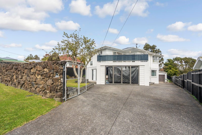 6 Glen Marine Parade, Glendene, Auckland - Carousel 2