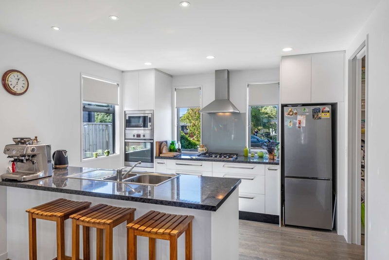 118 Chinnerys Road, Woodend, Woodend - Carousel 2