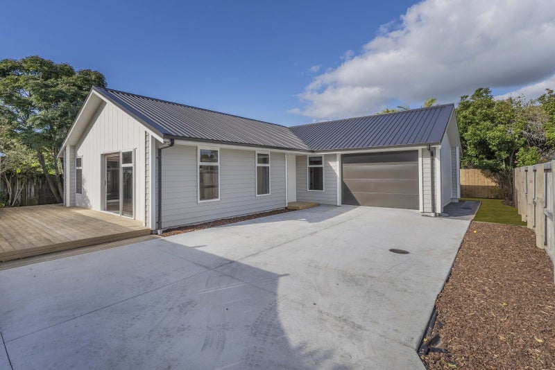 1A Nicholas Avenue, Whitianga - Carousel 1