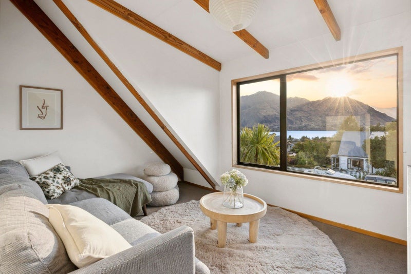 66 Rata Street, Wanaka - Carousel 2