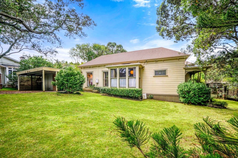 12 Bridge View Road, Birkenhead, Auckland - Carousel 34
