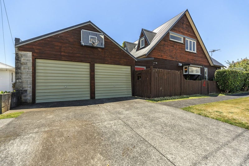 4 Smith Road, Merrilands, New Plymouth - Carousel 30