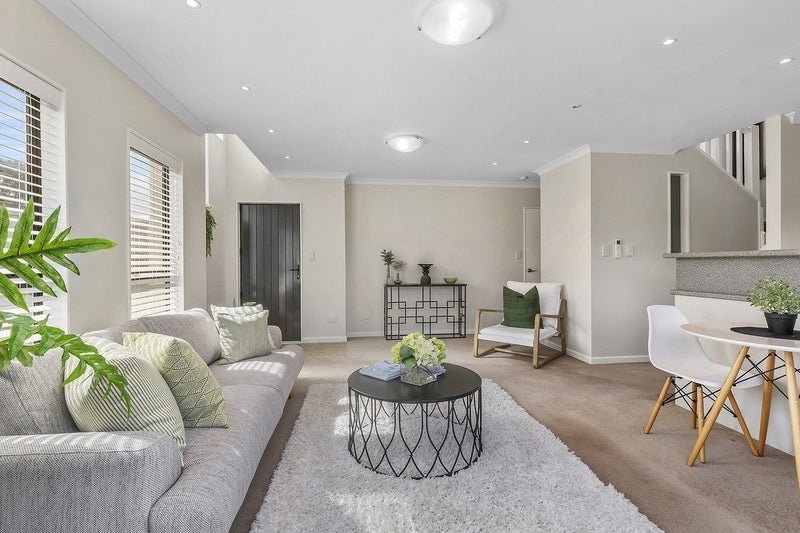 13 Bay Drive, Titahi Bay, Porirua - Carousel 2