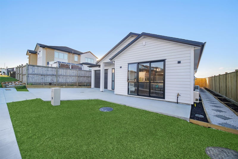 30 Cloonlyon Drive, Flat Bush, Auckland - Carousel 23