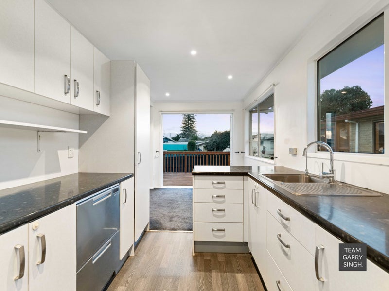 1 Matipo Drive, Tuakau, Tuakau - Carousel 2