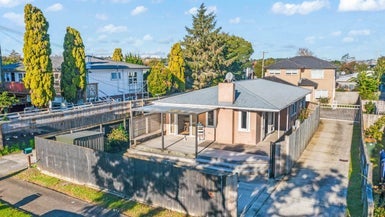94 Canal Road, Avondale, Auckland - Carousel 1