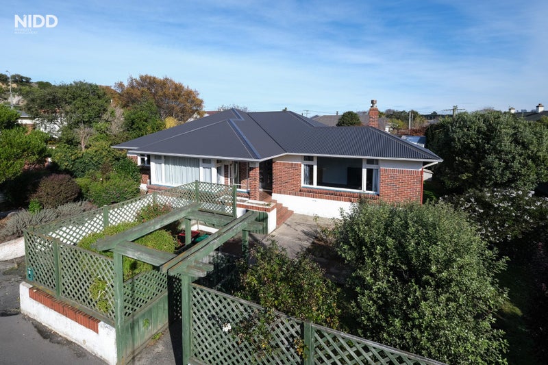 3 Shore Street, Andersons Bay, Dunedin - Carousel 1