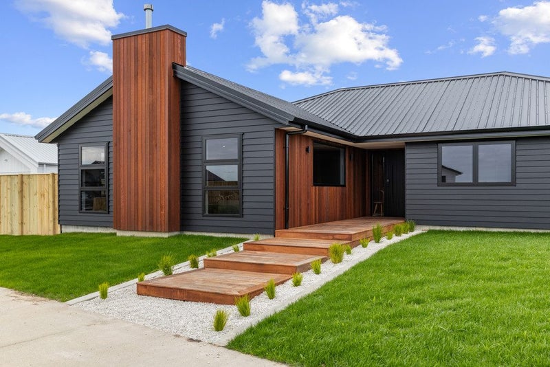 1 Corfu Crescent, FITZHERBERT - Carousel 2