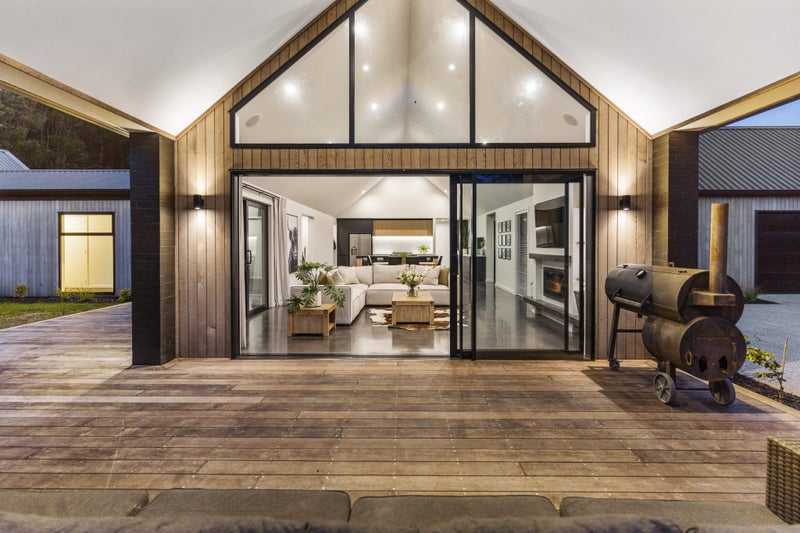 25 Bayer Road, Silverdale - Carousel 2