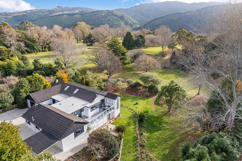 66 Barton Road, Heretaunga, Upper Hutt - Carousel 2