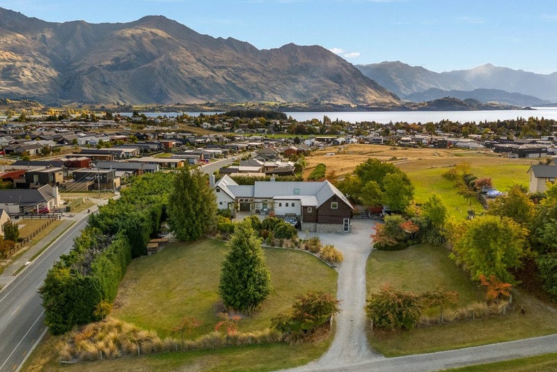 1 Peak View Ridge, Wanaka, Wanaka, Otago - Carousel 2