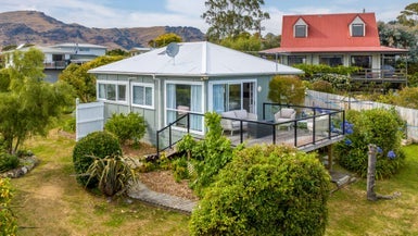17 Whero Avenue, Diamond Harbour, Lyttelton - Carousel 1