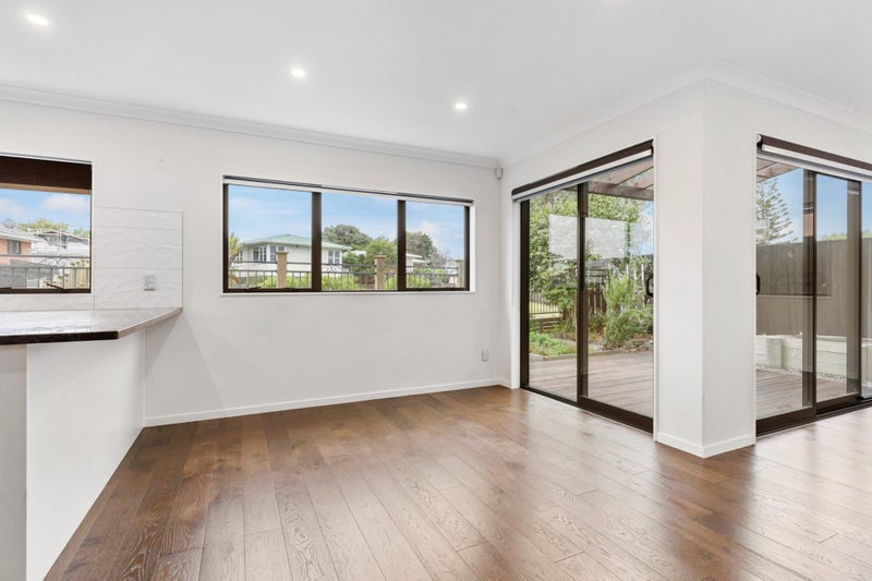 166 Ennis Avenue, Pakuranga Heights, Manukau City, Auckland - Carousel 2